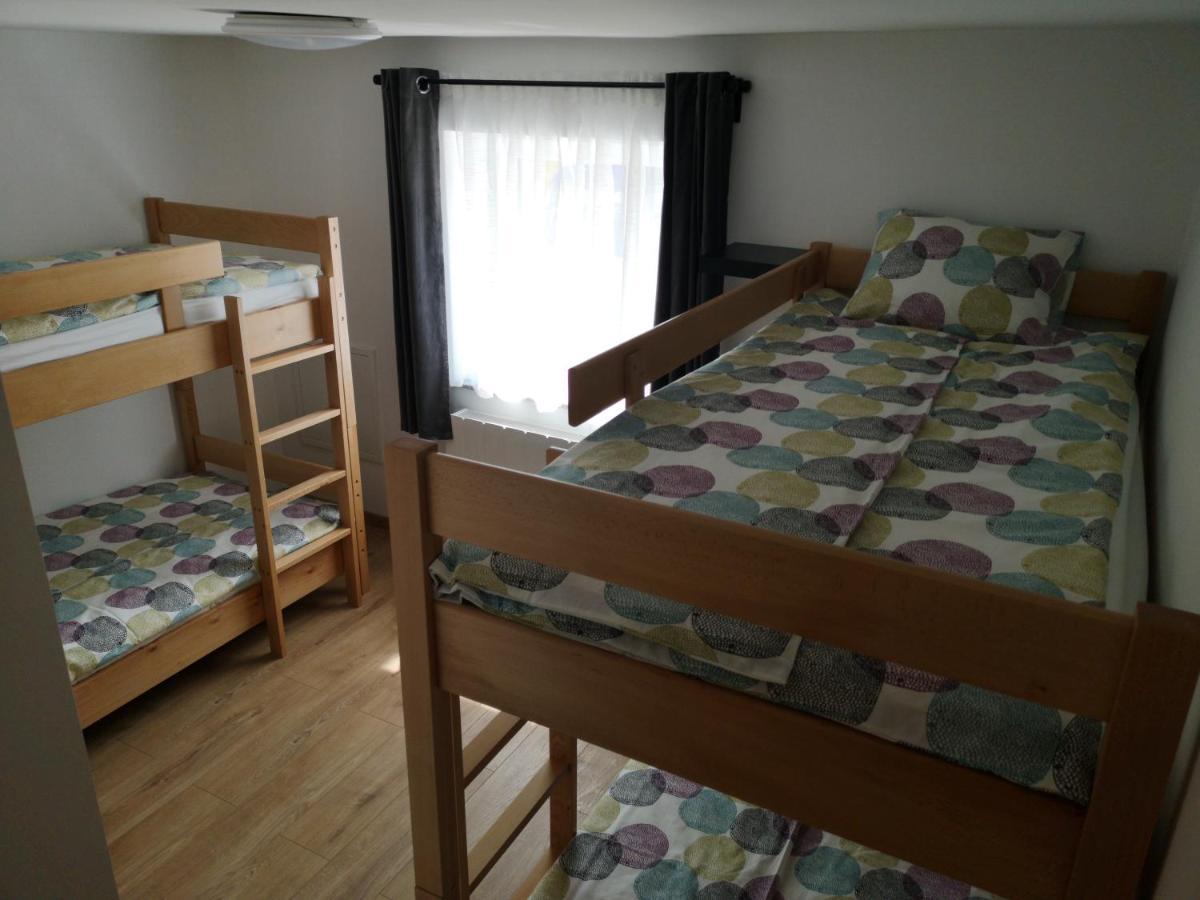Mega Hostel Krapina Bagian luar foto