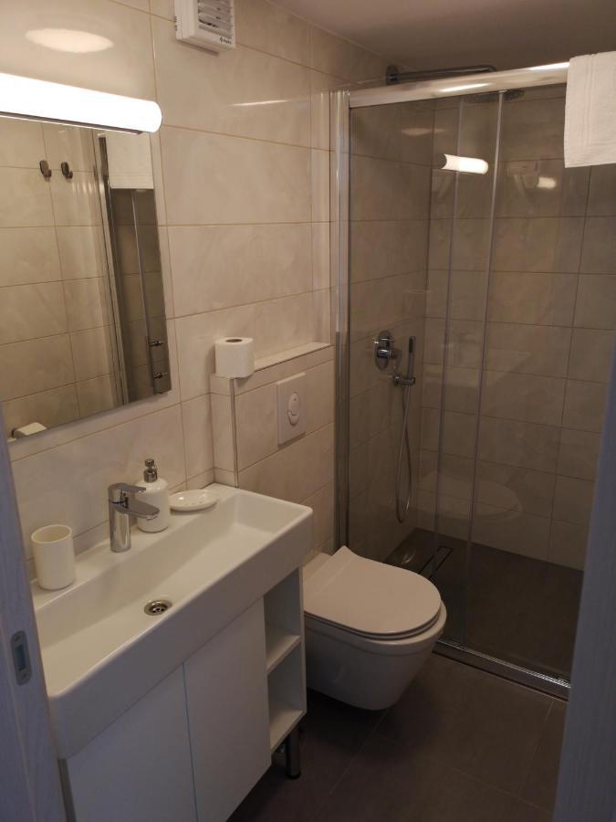 Mega Hostel Krapina Bagian luar foto